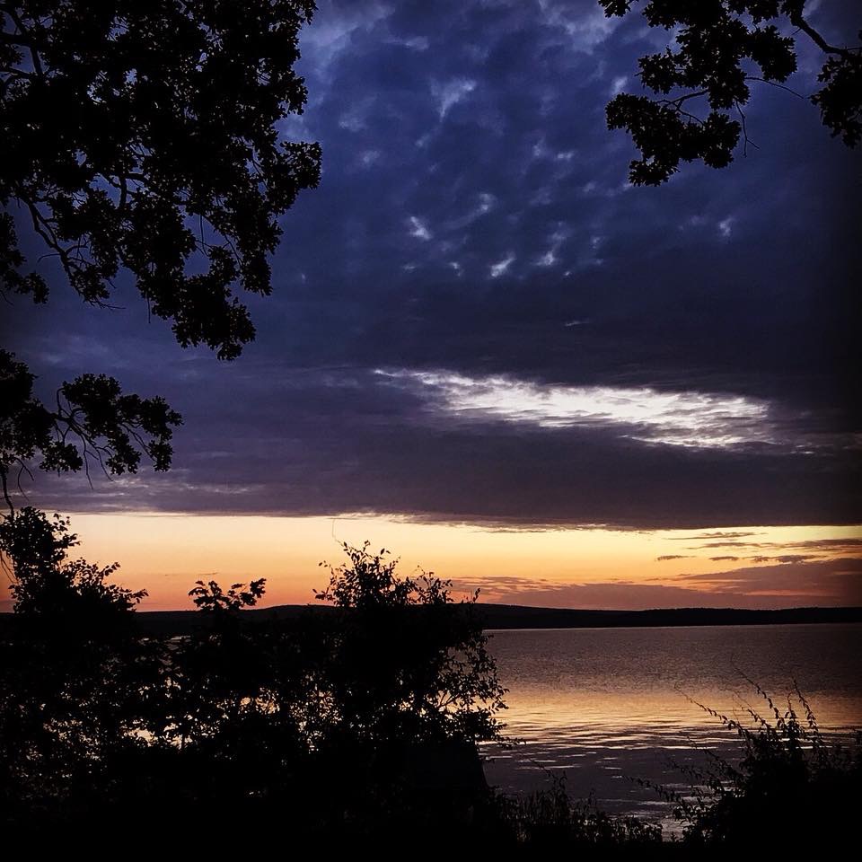 7AA0FE34-BEE8-4CFC-AEF3-1E8D99948530