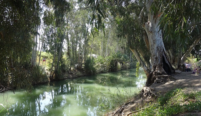 AA96E303-3AB1-4552-9DCD-8BF2977C7A64