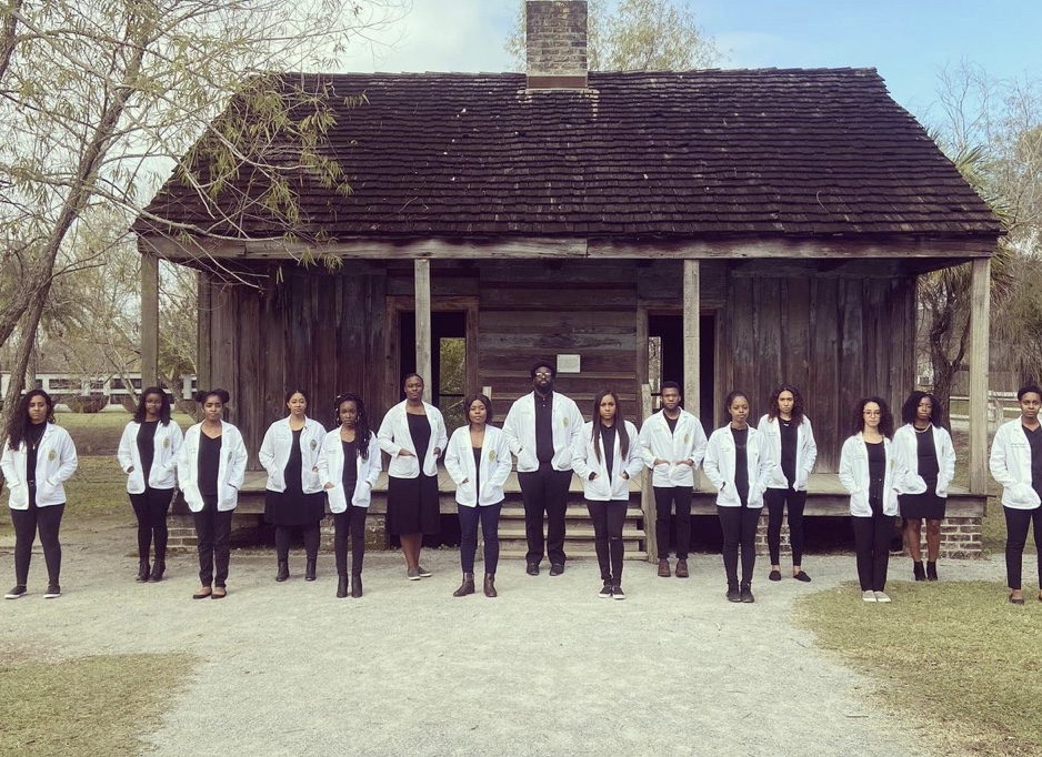 0EC37F67-B415-44A7-88FC-DEAB6E8A4A81